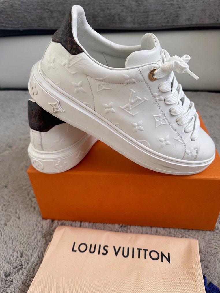 Louis Vuitton - Sneakers - Size: Shoes / EU 43 - Catawiki