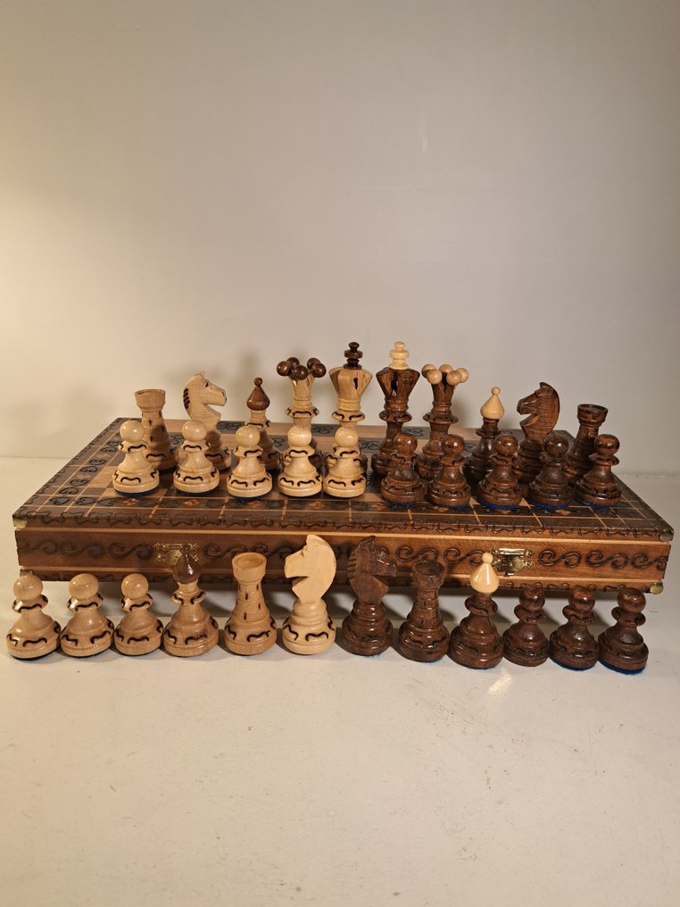 Como usar bem o rei no jogo de xadrez?