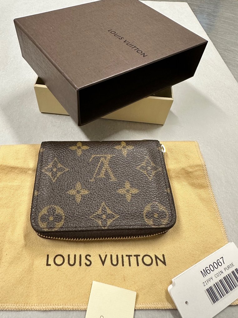 Portafogli Louis Vuitton 2023: foto e prezzi