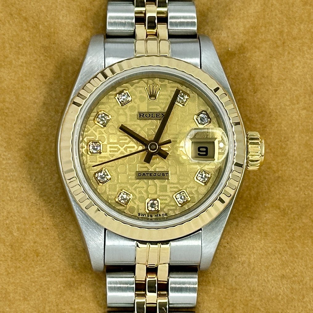 Womens rolex under best sale 2000