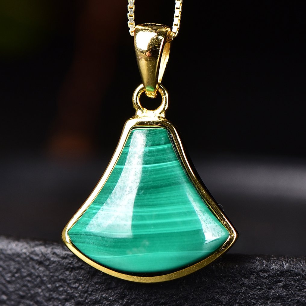Malachite outlet necklace price