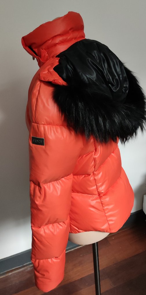 Fendi orange puffer jacket store
