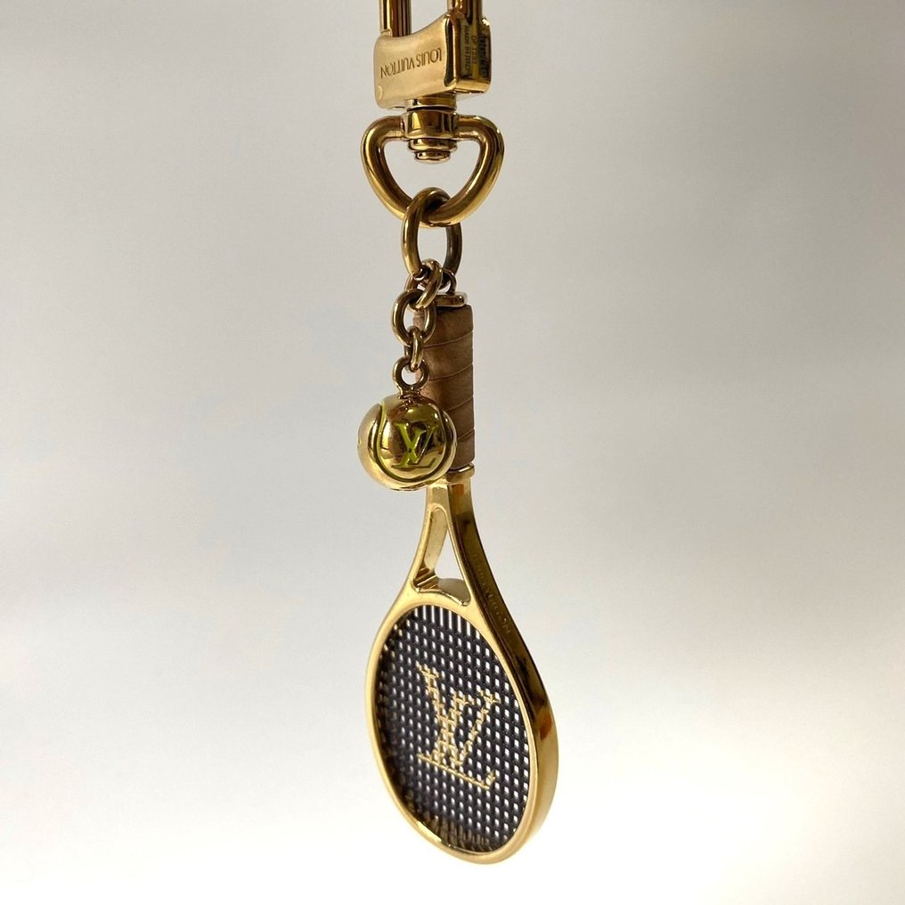 Manufacturer Personalized 3D Metal Tennis Ball Racket Sports Keyrings Keychains Llaveros Custom Tennis Key Chain Key Ring