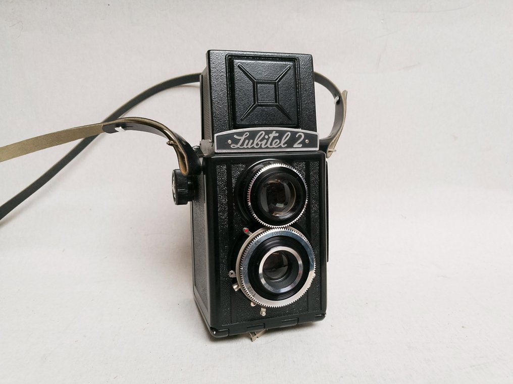 Lubitel 2 , Twin Lens reflex camera 6x6 avec etui Αντανακλαστική φωτογραφική  μηχανή με διπλό φακό (TLR) - Catawiki