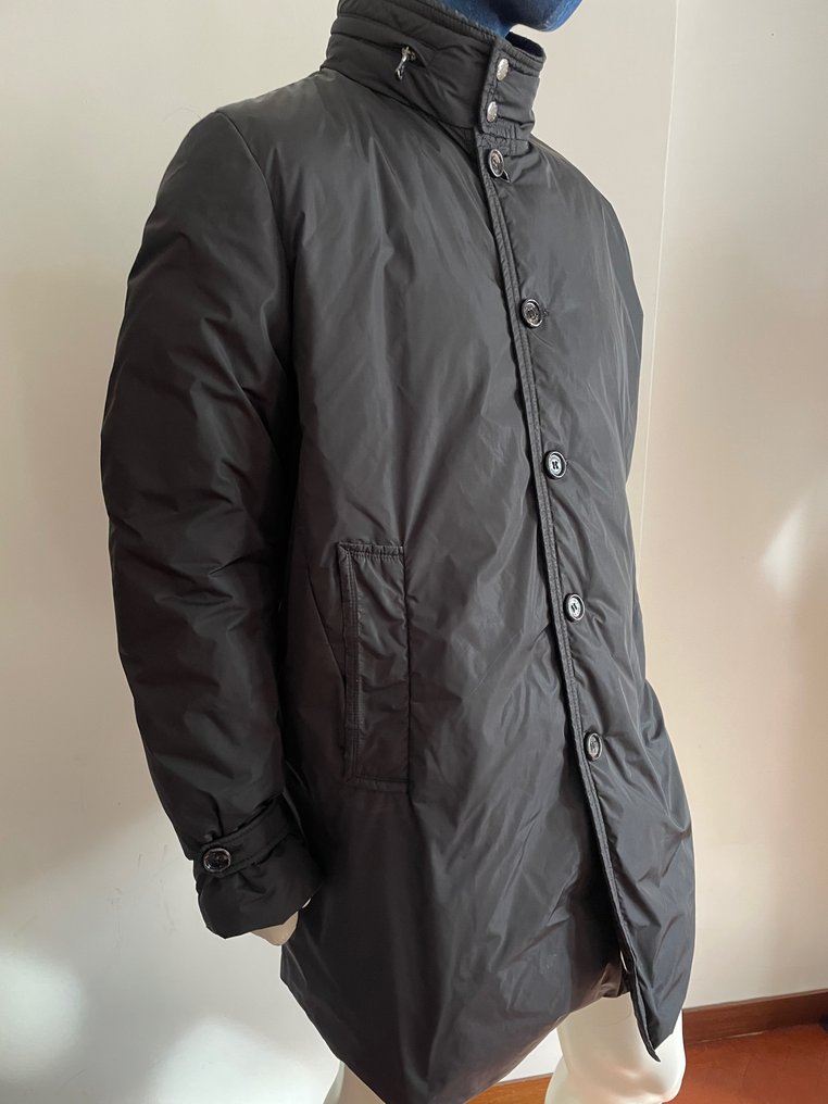 Moncler - Down jacket - Catawiki