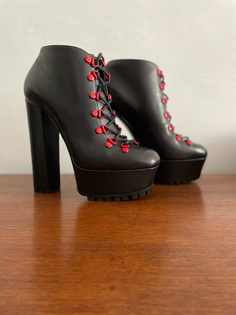 Gucci sales scarpe tacco