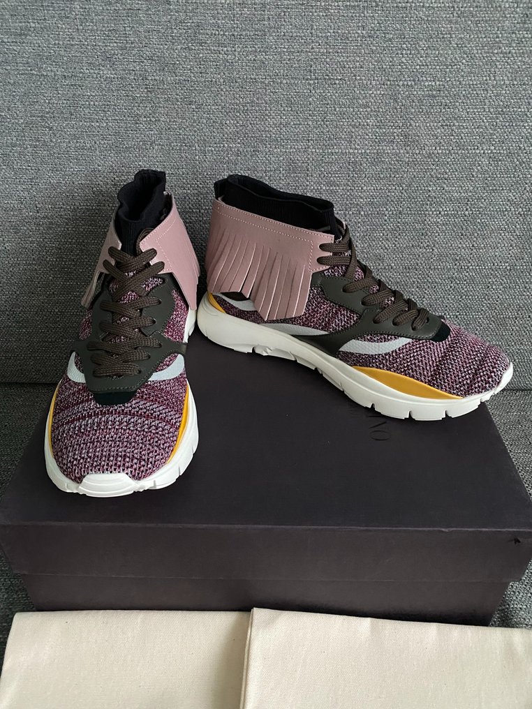 Valentino shoes uk 2025
