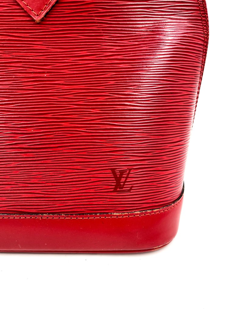 Louis Vuitton Alma BB // 1 1/2 Years Wear & Tear Update