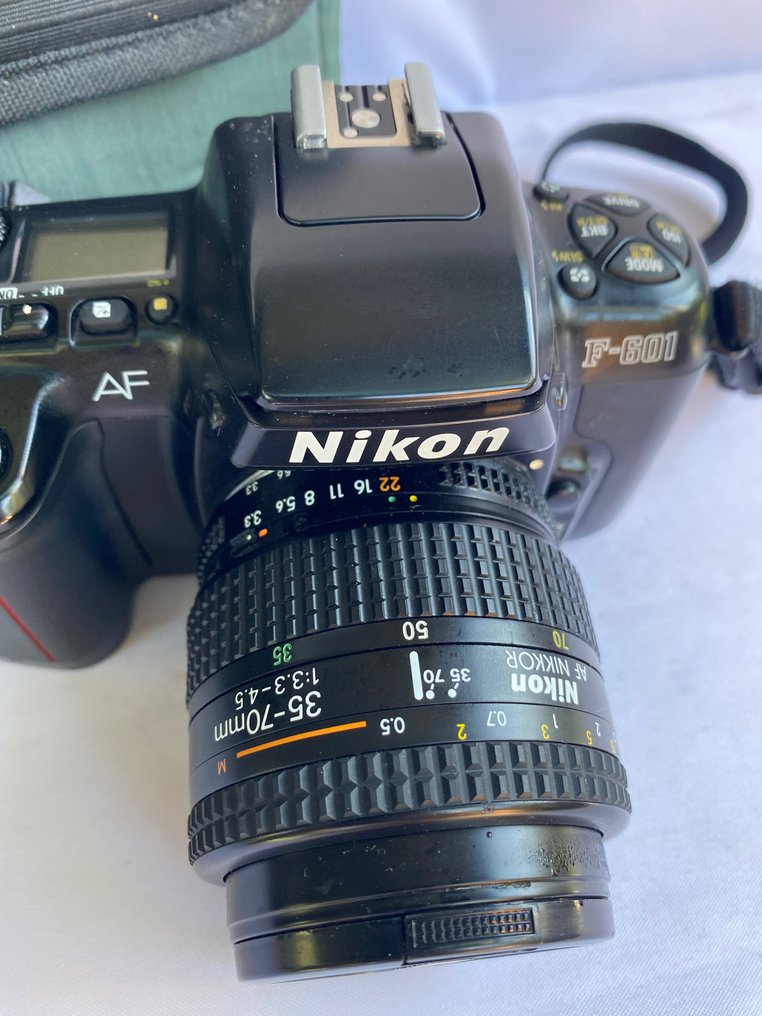 Nikon F601 + AF Nikkor 35-70mm 1:3.3-4.5 | Single lens reflex camera ...