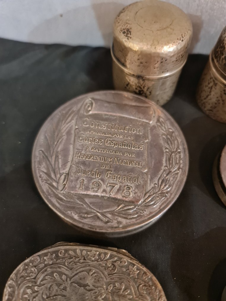 Peppermint box (28) - Silver - Catawiki