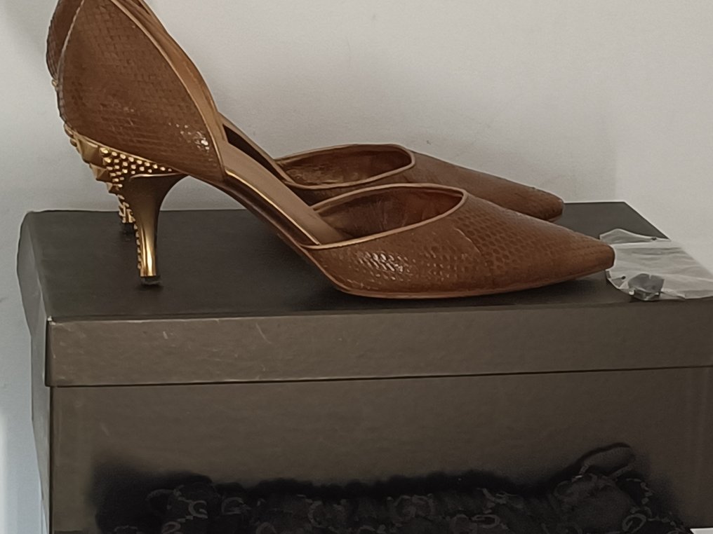 Scarpe gucci aperte sale