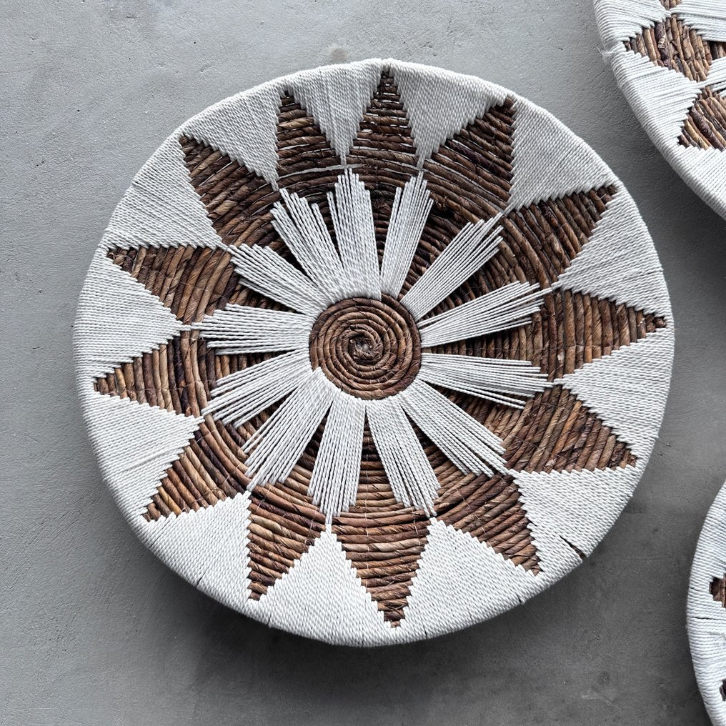 Wall decoration (3) NO RESERVE PRICE C Set of 3 exquisite woven