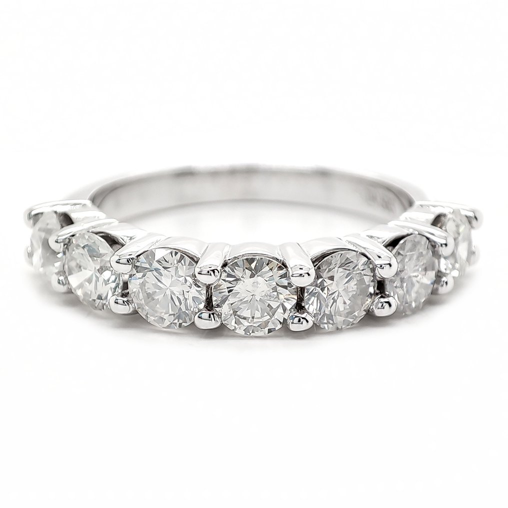 ***No Reserve Price*** 1.62 Carat F/VVS-SI Diamond Ring - 14 kt. White ...