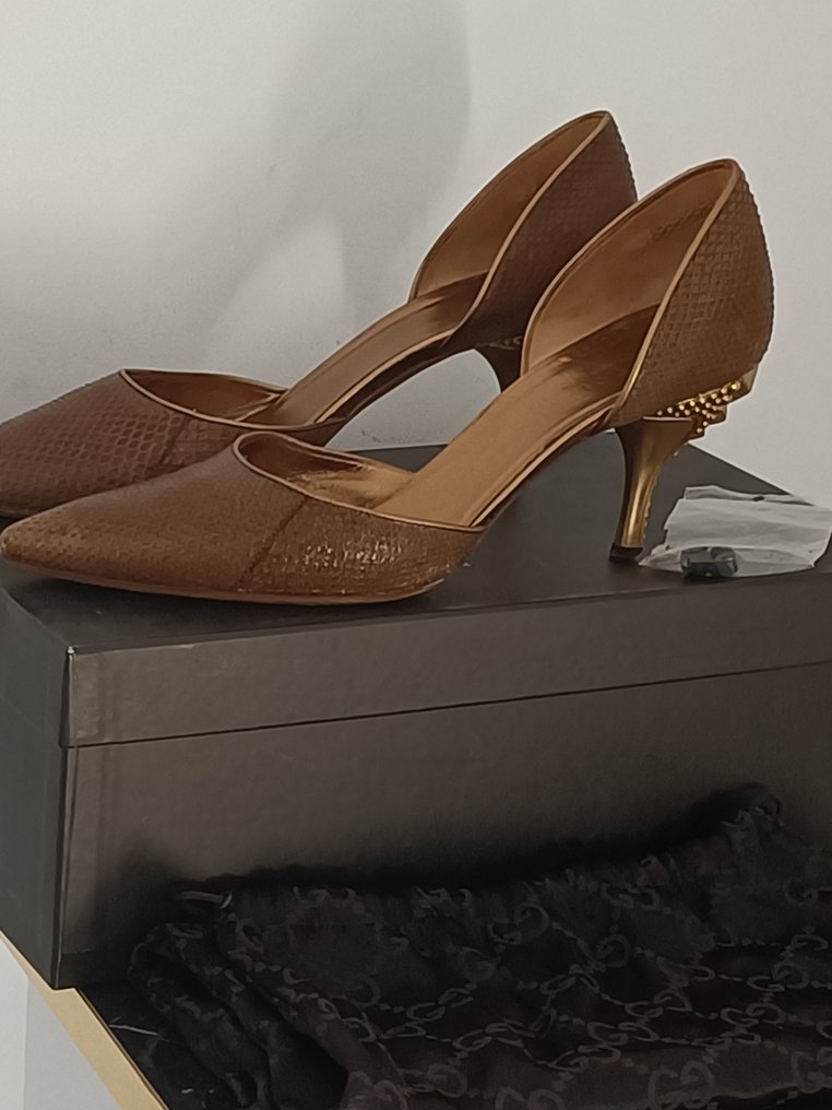 Scarpe aperte cheap gucci