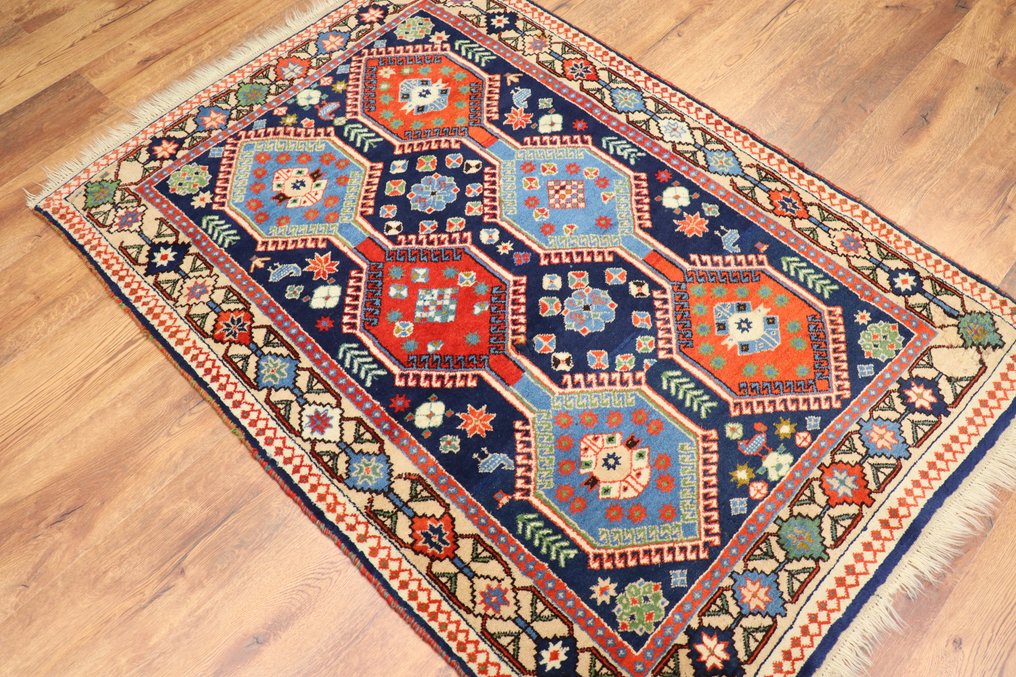 Yalameh Iran Carpet 155 cm 108 cm Catawiki