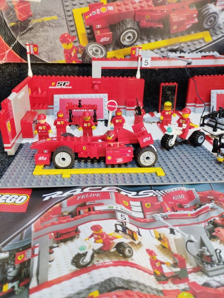 Lego Racers 8144 Ferrari 248 F1 Team Raikkonen Edition
