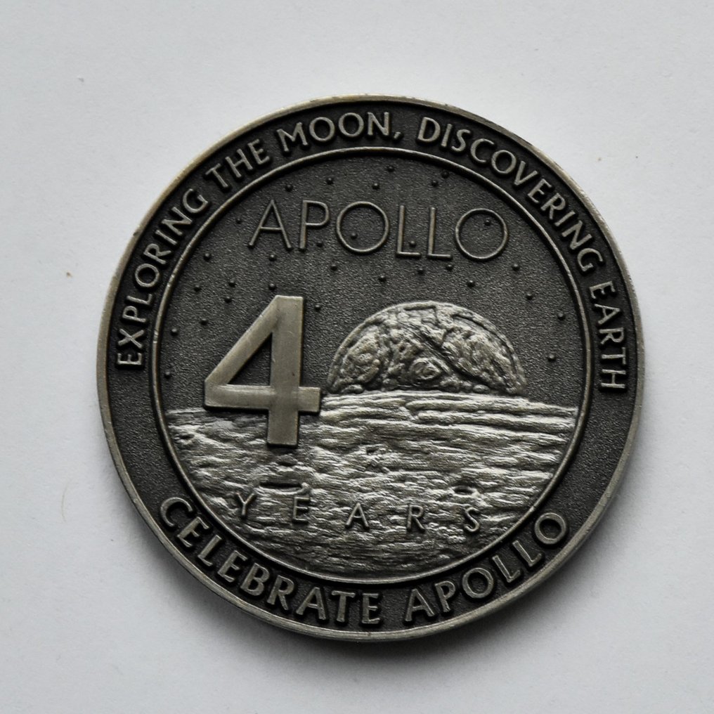 NASA Space memorabilia Flown Space medal metal Apollo 12 XII 40th
