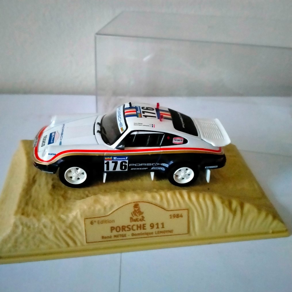 Norev 1:43 - 2 - Voiture miniature - Porsche 911 - La légende du