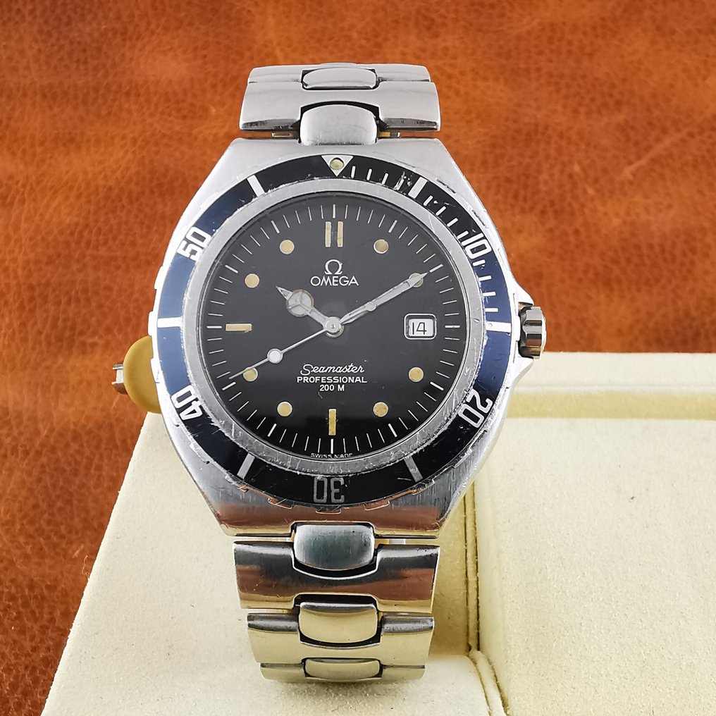 Omega Seamaster Professional 200M Diver PreBond NO RESERVE