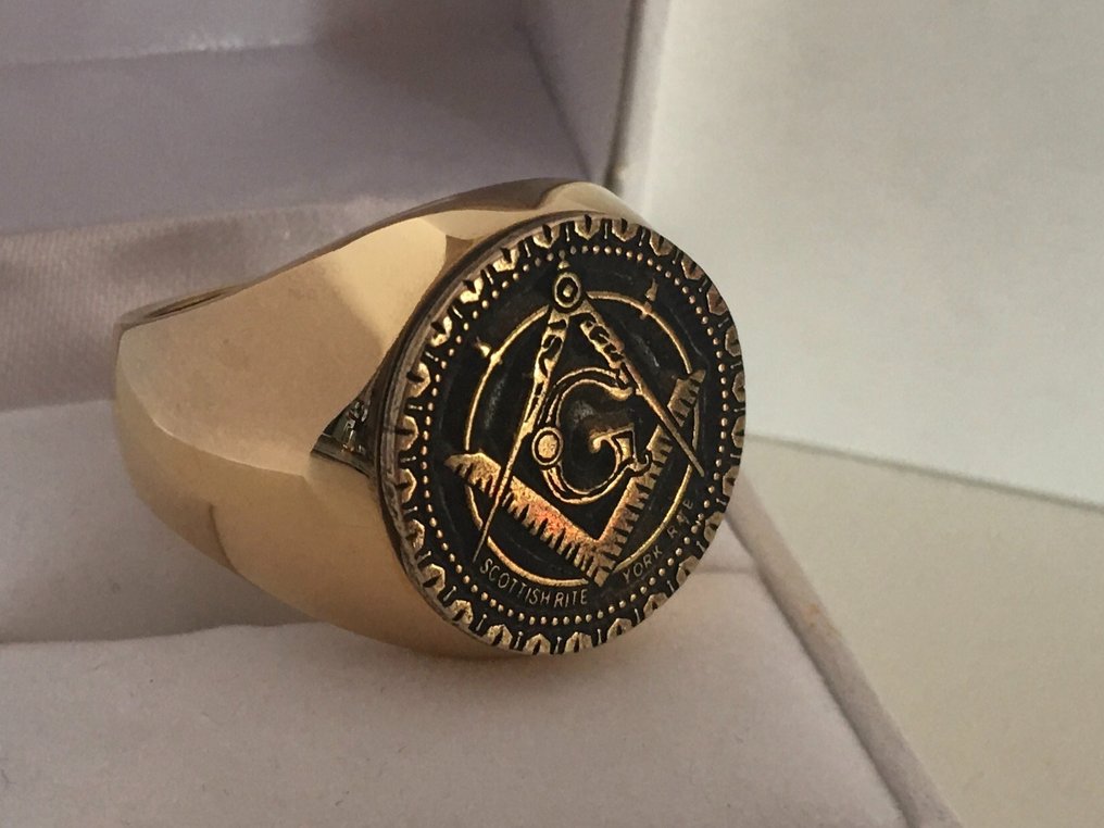 Anello massonico oro shop