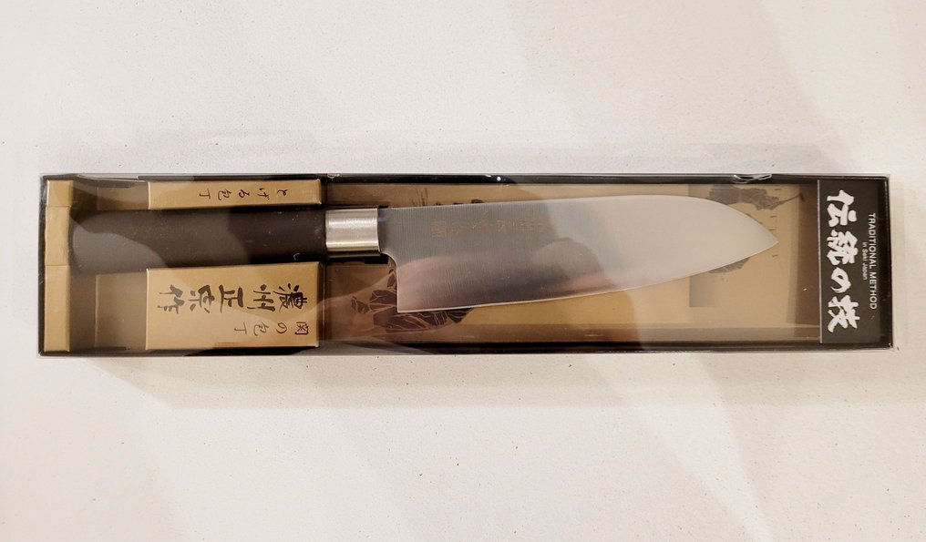 Satake Cutlery Seki Japan Kitchen knife Chef's knife Santoku