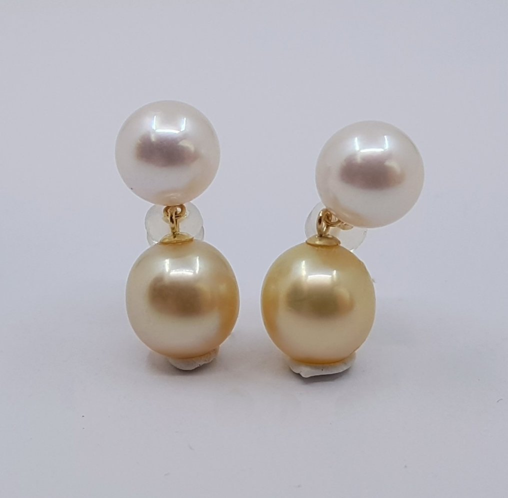Golden akoya pearls store