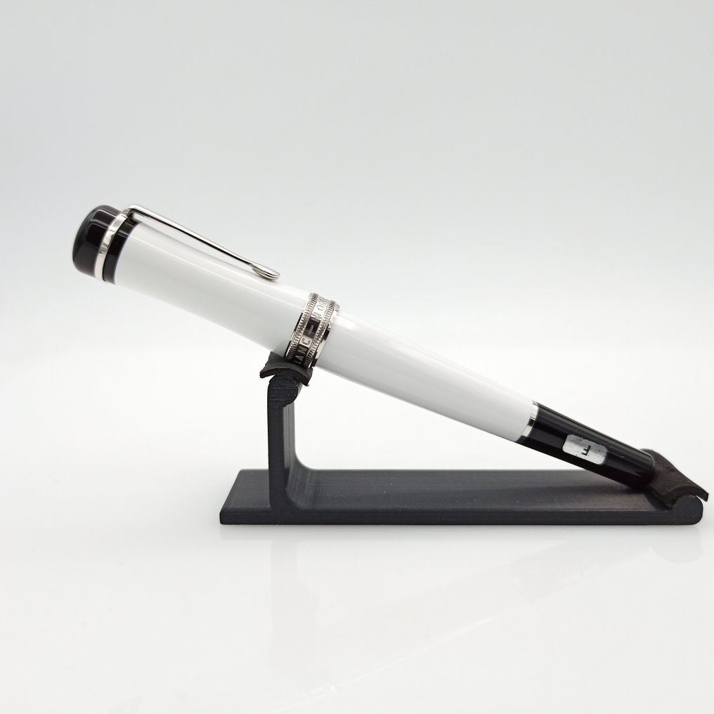 Montblanc bonheur ballpoint best sale pen