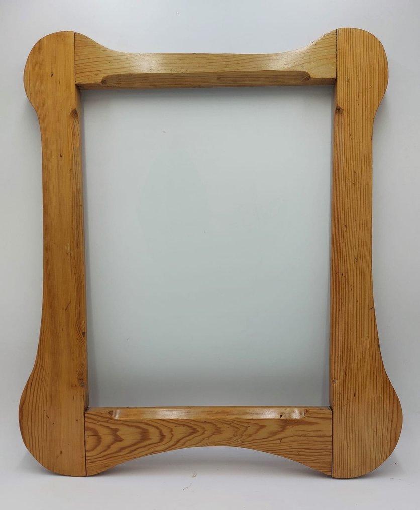 Frame Pinewood Catawiki frame-pinewood-catawiki