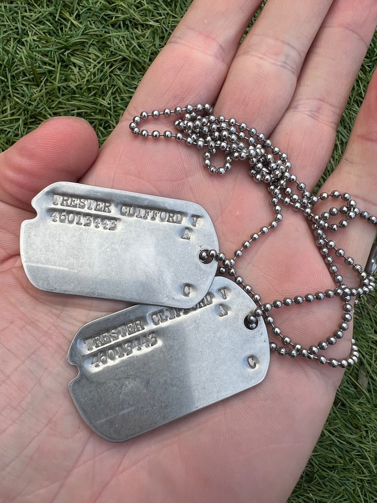 United States of America Great US WW2 dog tags set with chain enlisted in 1942 Infantry