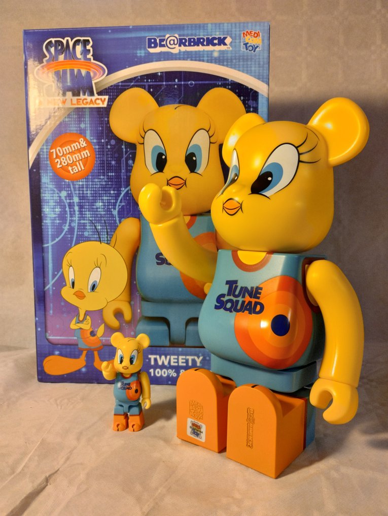 Bearbrick space jam on sale