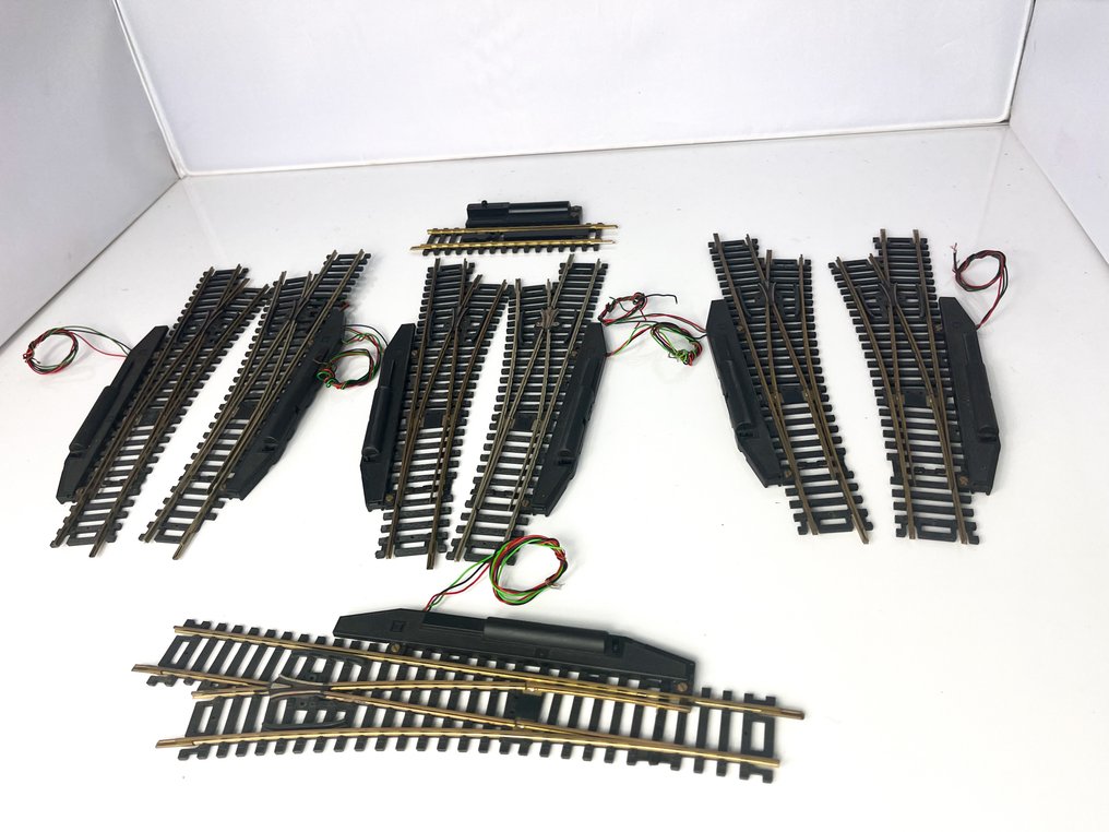 Roco H0 42301/42303 Model train tracks (8) Electric switches and