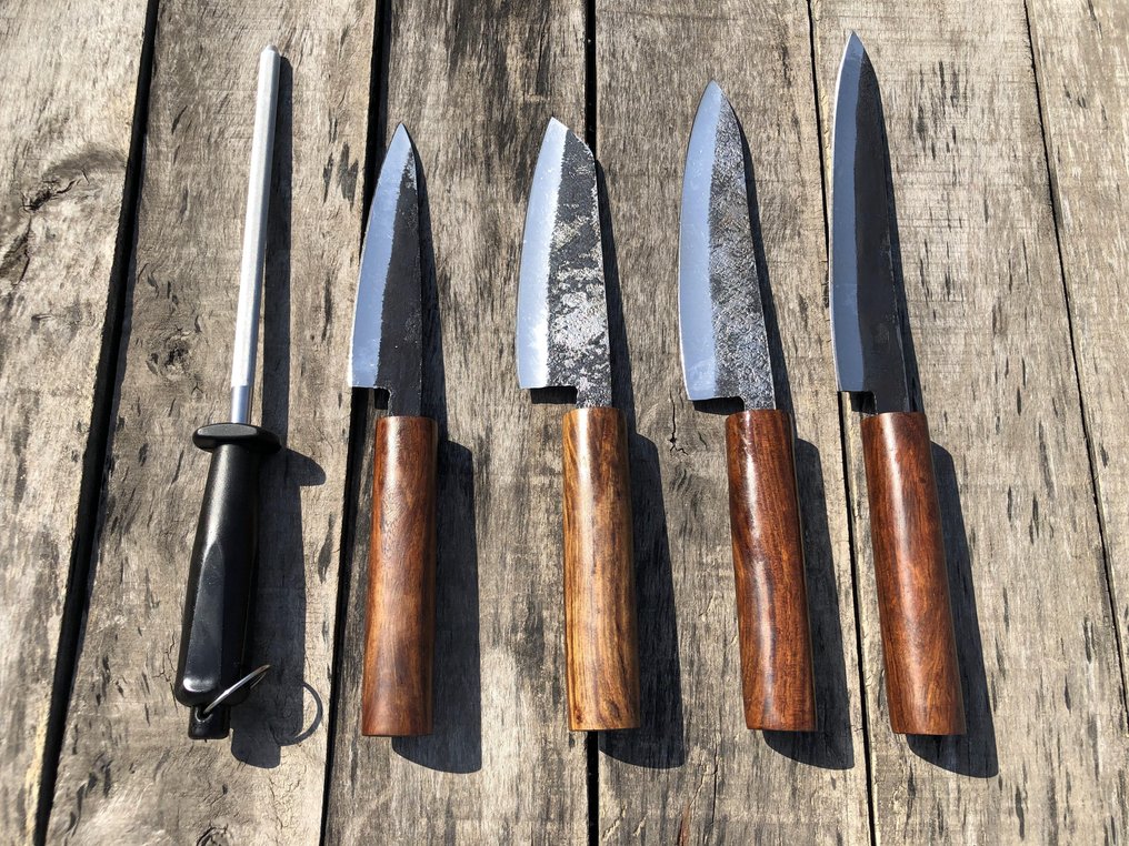 Coltello da tavola - Set di coltelli da cucina forgiati a mano - Catawiki