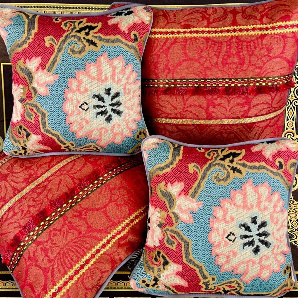 ETRO New set of four Cushion Catawiki