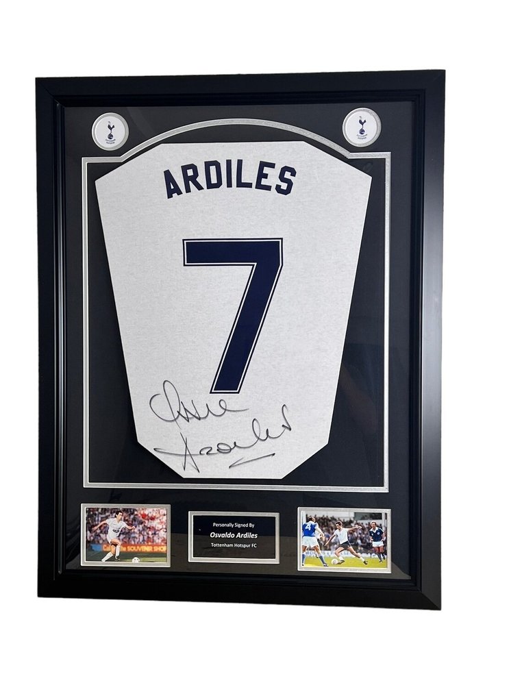 Ossie ardiles soccer school store