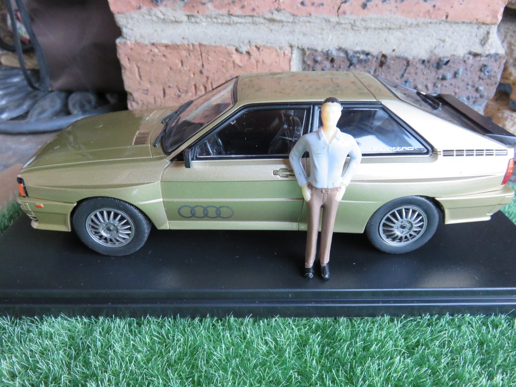 Solido 1:18 - 2 - Voiture miniature - Audi Quattro version route client -  avec figurine à l'échelle - Catawiki