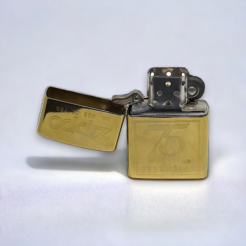 Gold Plated Zippo Specially Produced For The 75th Anniversary Mechero
