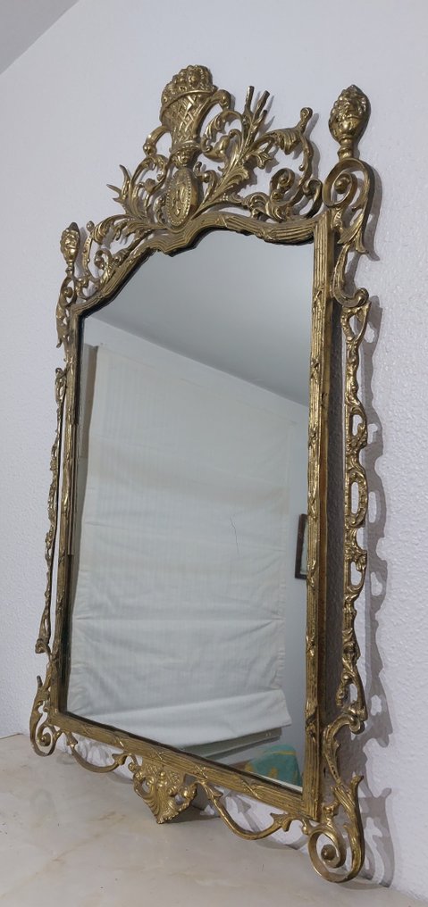 Espejo Bronce, cristal, madera. Catawiki