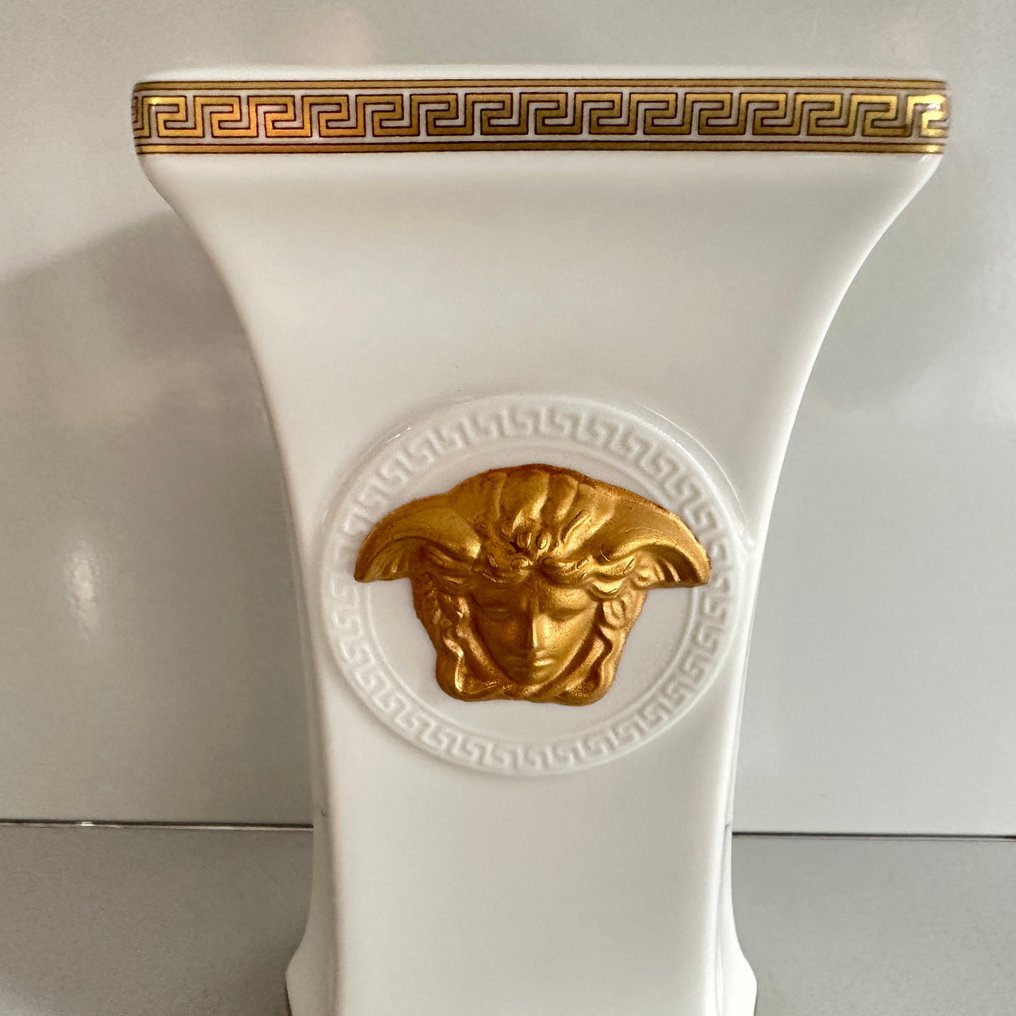 Rosenthal Gianni Versace Vase Vase 13 cm weiß Gold Porcelaine Catawiki