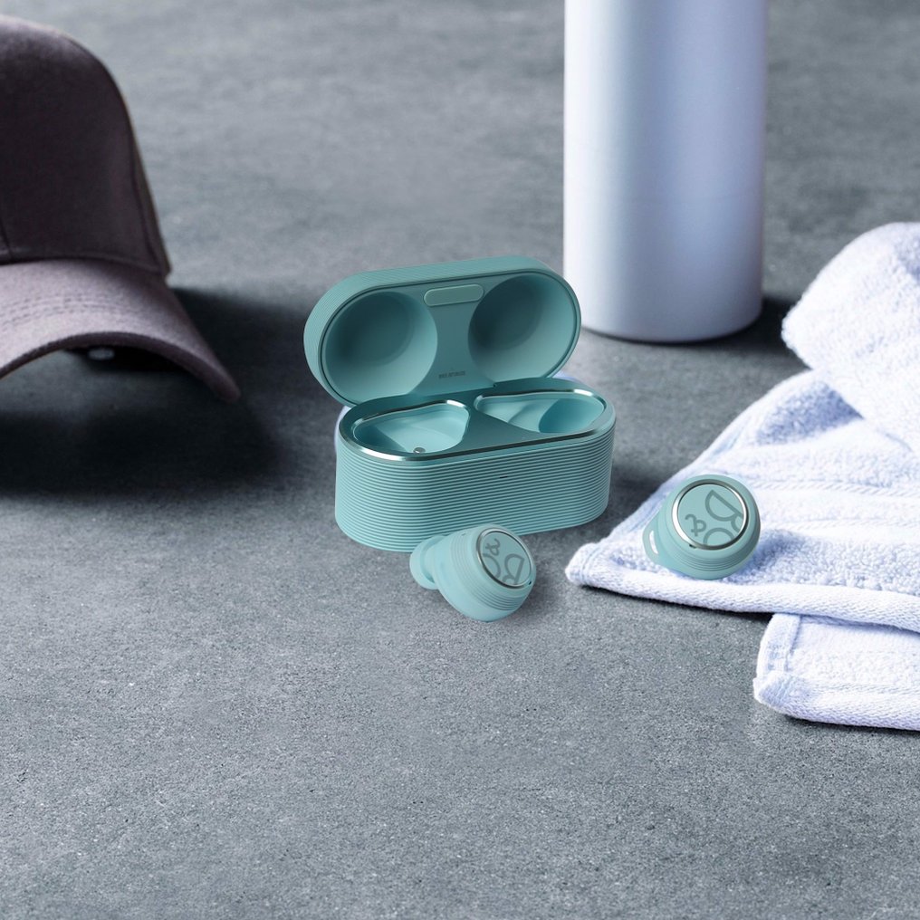 Bang & Olufsen - BeoPlay E8 Sport Oxygen Blue. Headphone - Catawiki