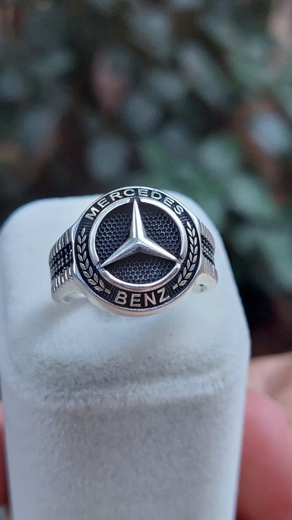 Decorative Object - Mercedes-Benz - Silver Ring - Catawiki