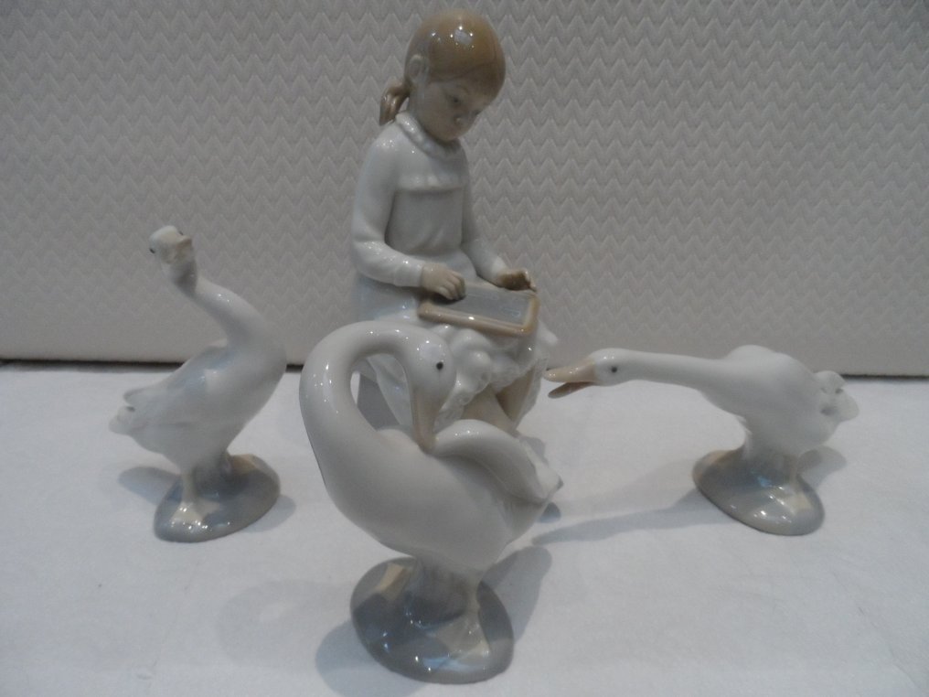 Lladró, Nao by Lladró Figurines (4) Bisque porcelain Catawiki