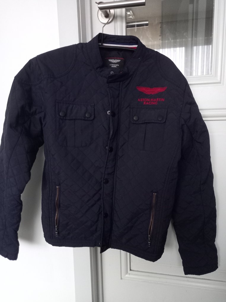 Abrigo shop aston martin
