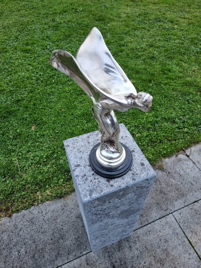 Statue, Large Rolls Royce Style Spirit of Ecstasy 38 cm Bronze