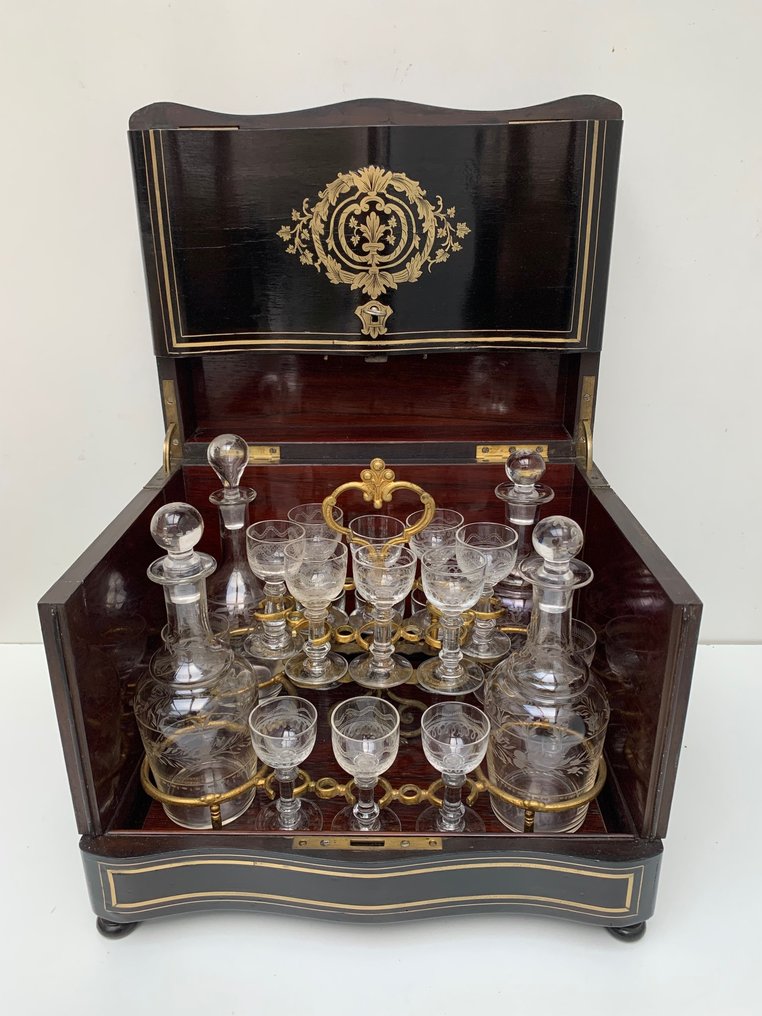 Liquor Brass, Crystal, Ebony, Kingwood Catawiki