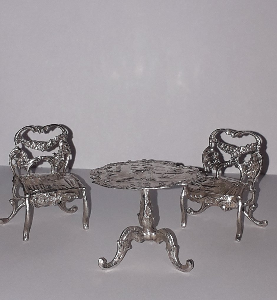 Dutch miniature table and chairs xix miniatuur figuur 3 zilver