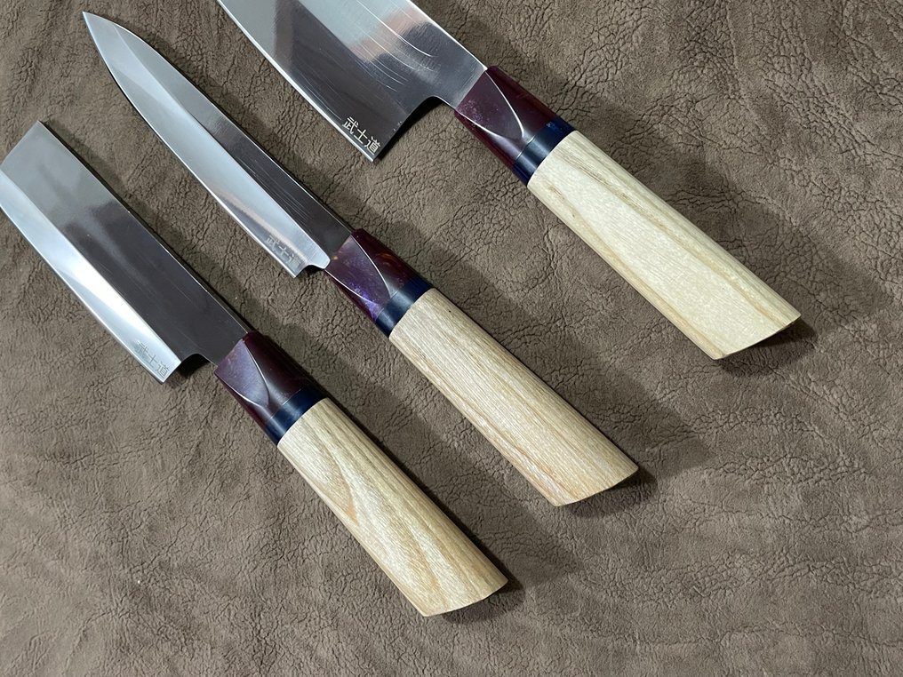 Kitchen knife Japanese High Polish Professional Chef Knives D2 Steel & White Ash Wood Handle