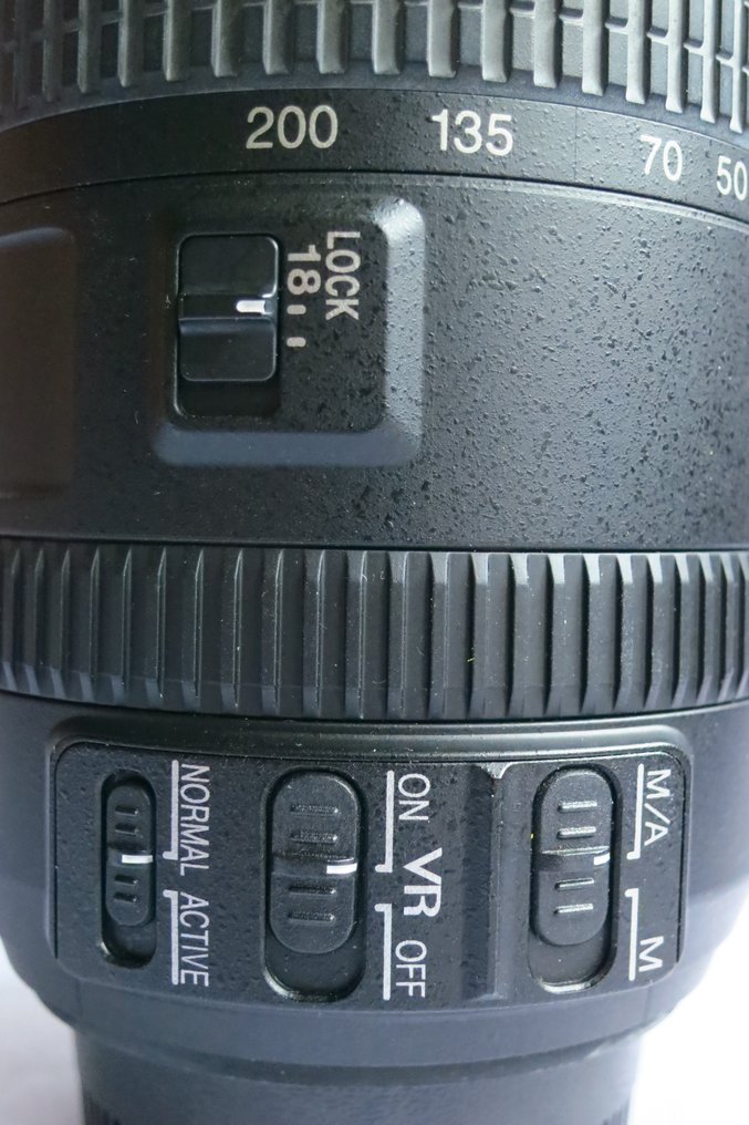 Nikon AF-S Nikkor 18-200mm f/3.5-5.6G ED VR II Camera lens - Catawiki