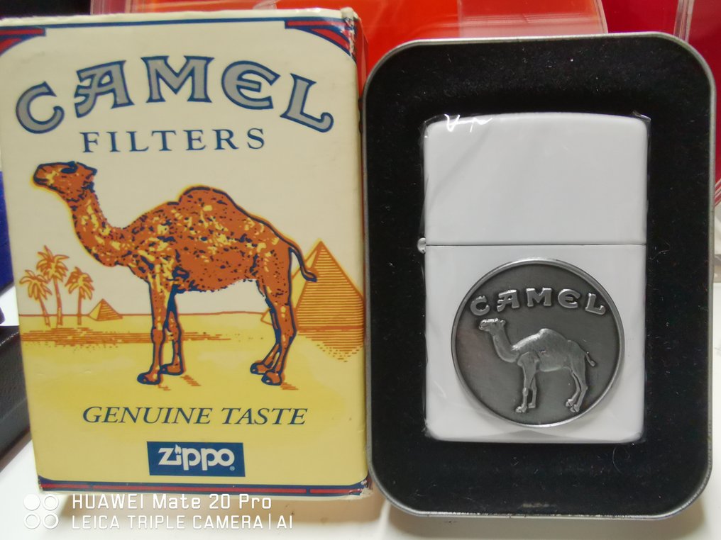 Zippo Zippo Camel rare de 1994 Pocket lighter White painted steel