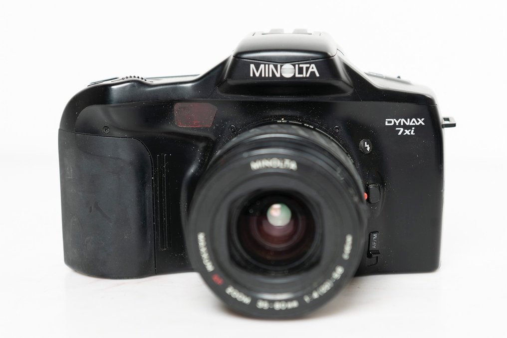 Minolta Maxxum 3xi, Dynax 2xi, 7xi, 7000i, 5 + four different Zoom