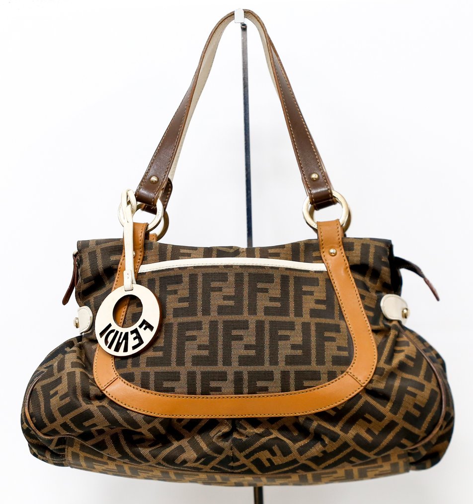 Borsa a cheap spalla fendi